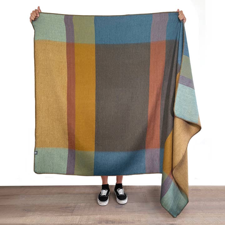 Alpaca Throw, Prism