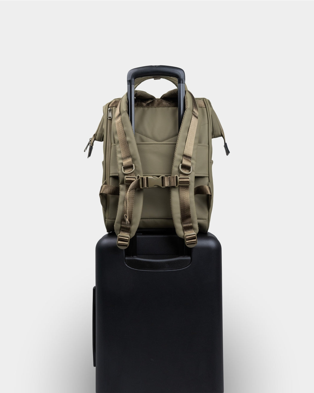 Cascade Backpack - Standard - Capers