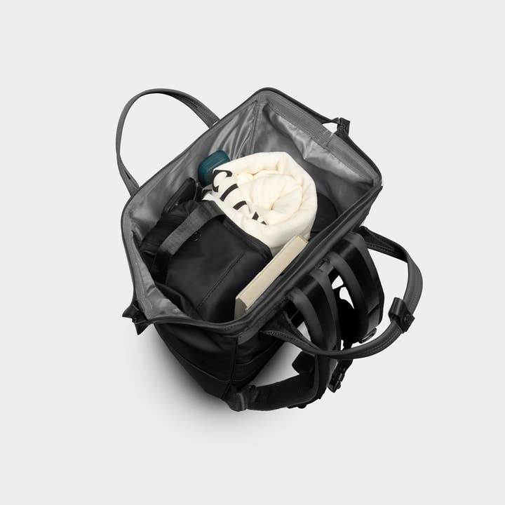 Cascade Backpack - Compact - Black