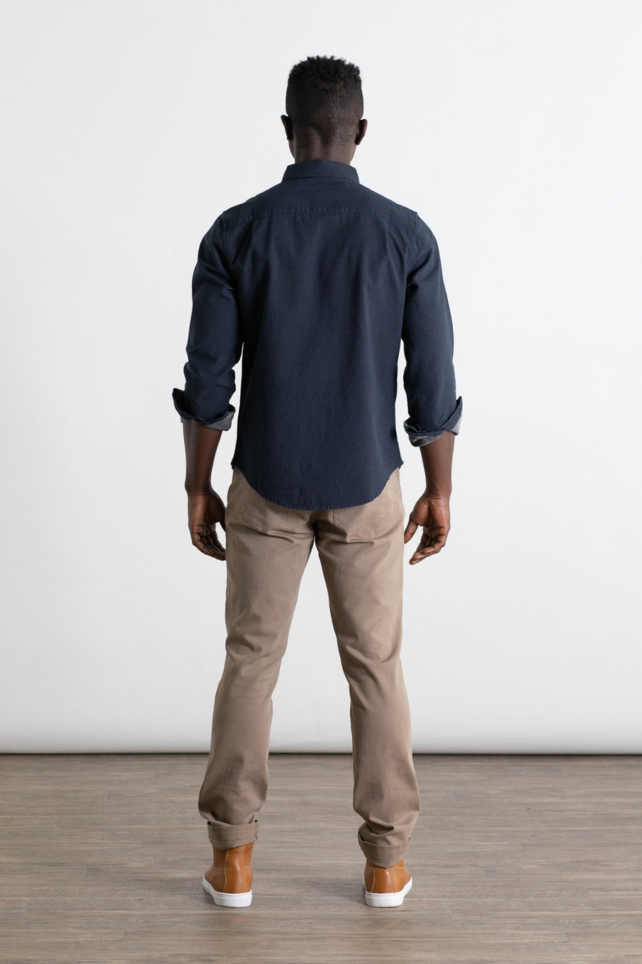 Sutton Slim Shirt in Navy Dobby