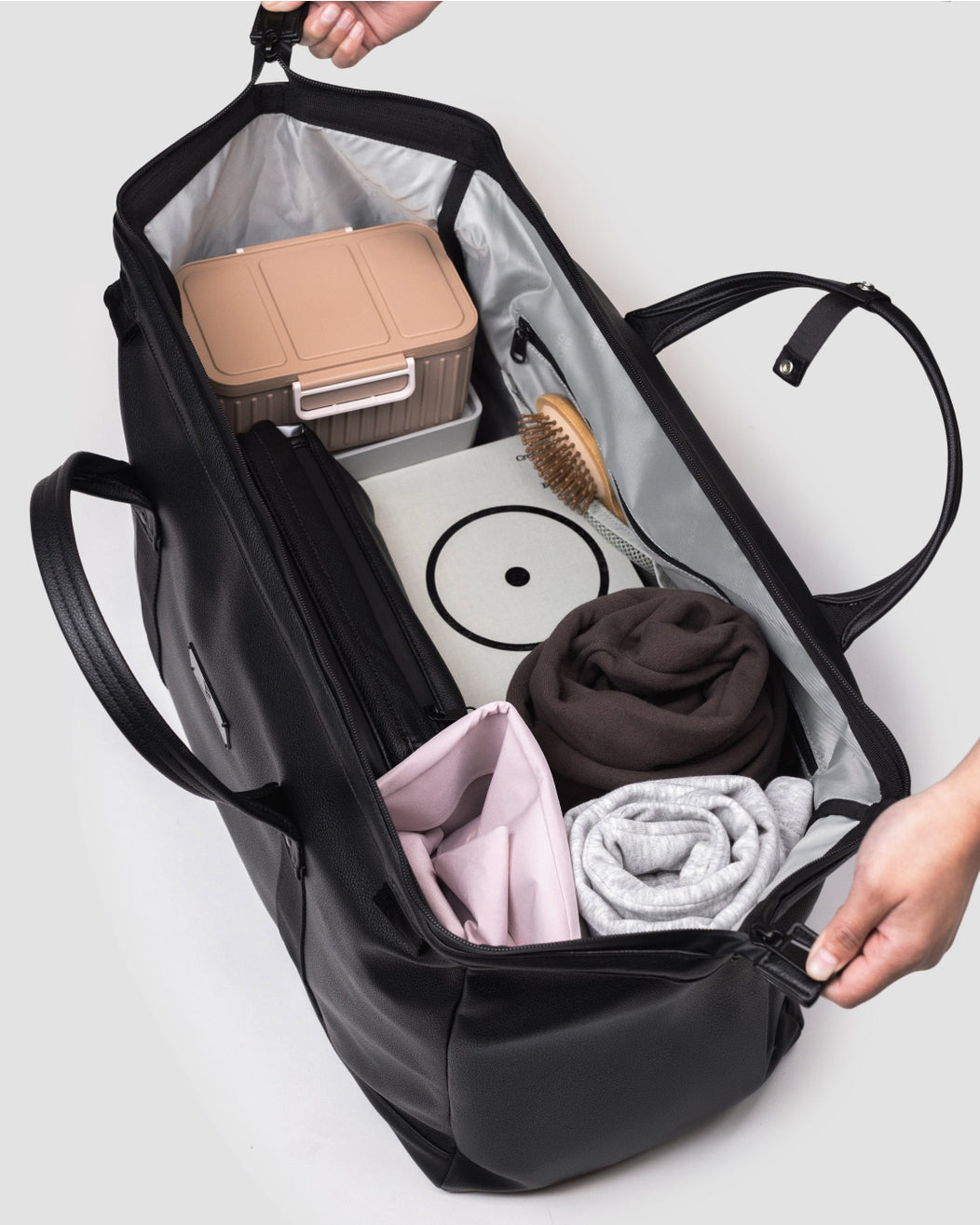 Cascade Duffle Bag - Black Leatherlite
