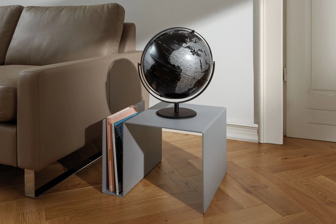 Dual Axis Globe - Black/Silver
