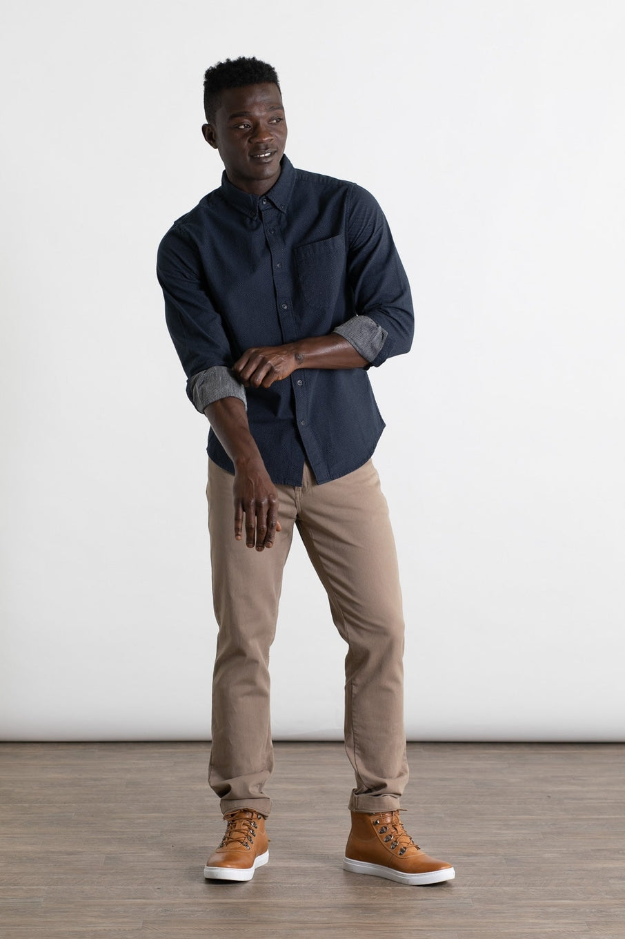 Sutton Slim Shirt in Navy Dobby