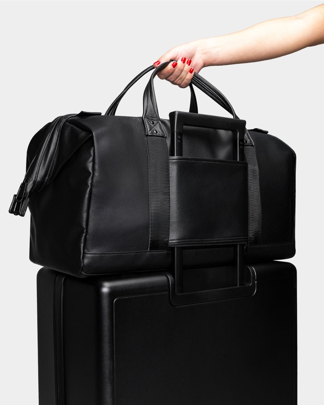 Cascade Duffle Bag - Black Leatherlite