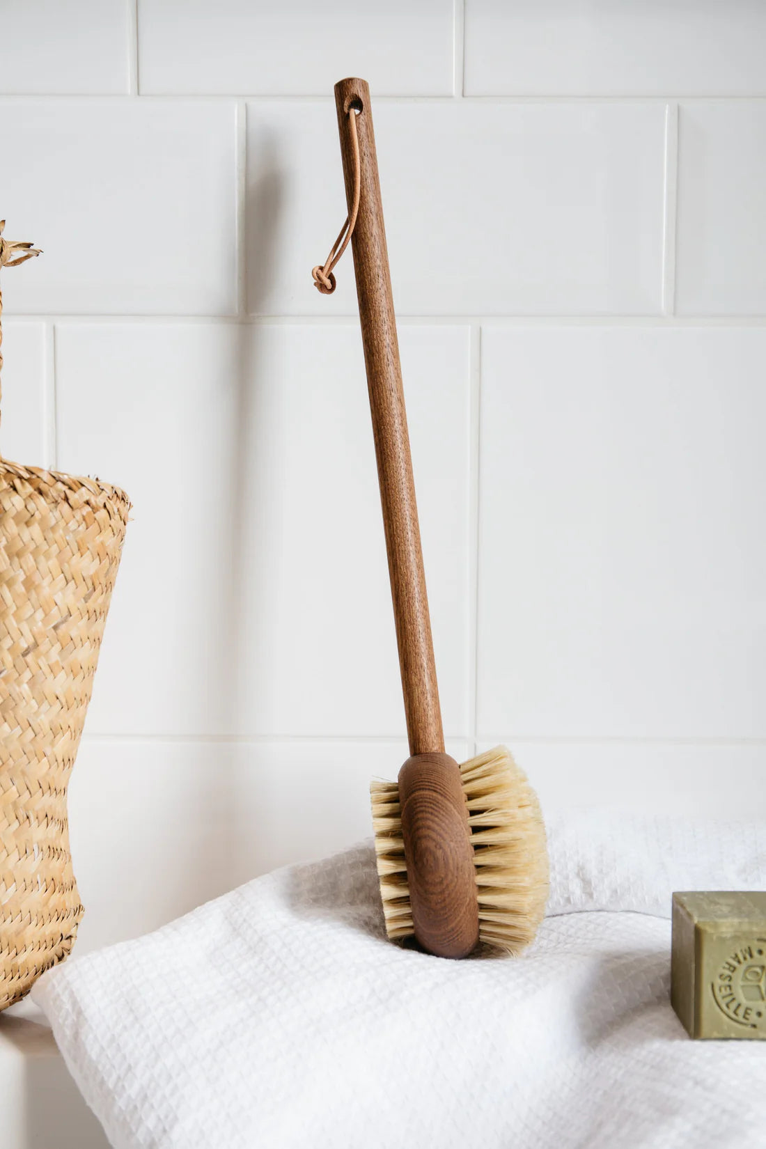 Long Bath + Body Brush, Ash